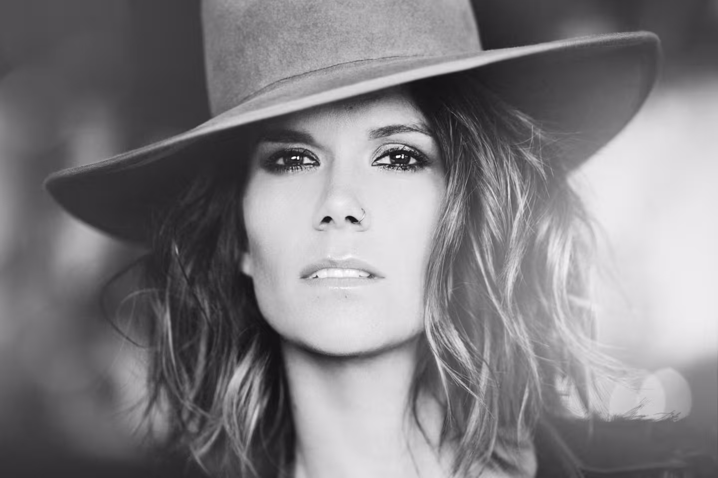 Photo de Mélissa Ouimet en noir et blanc