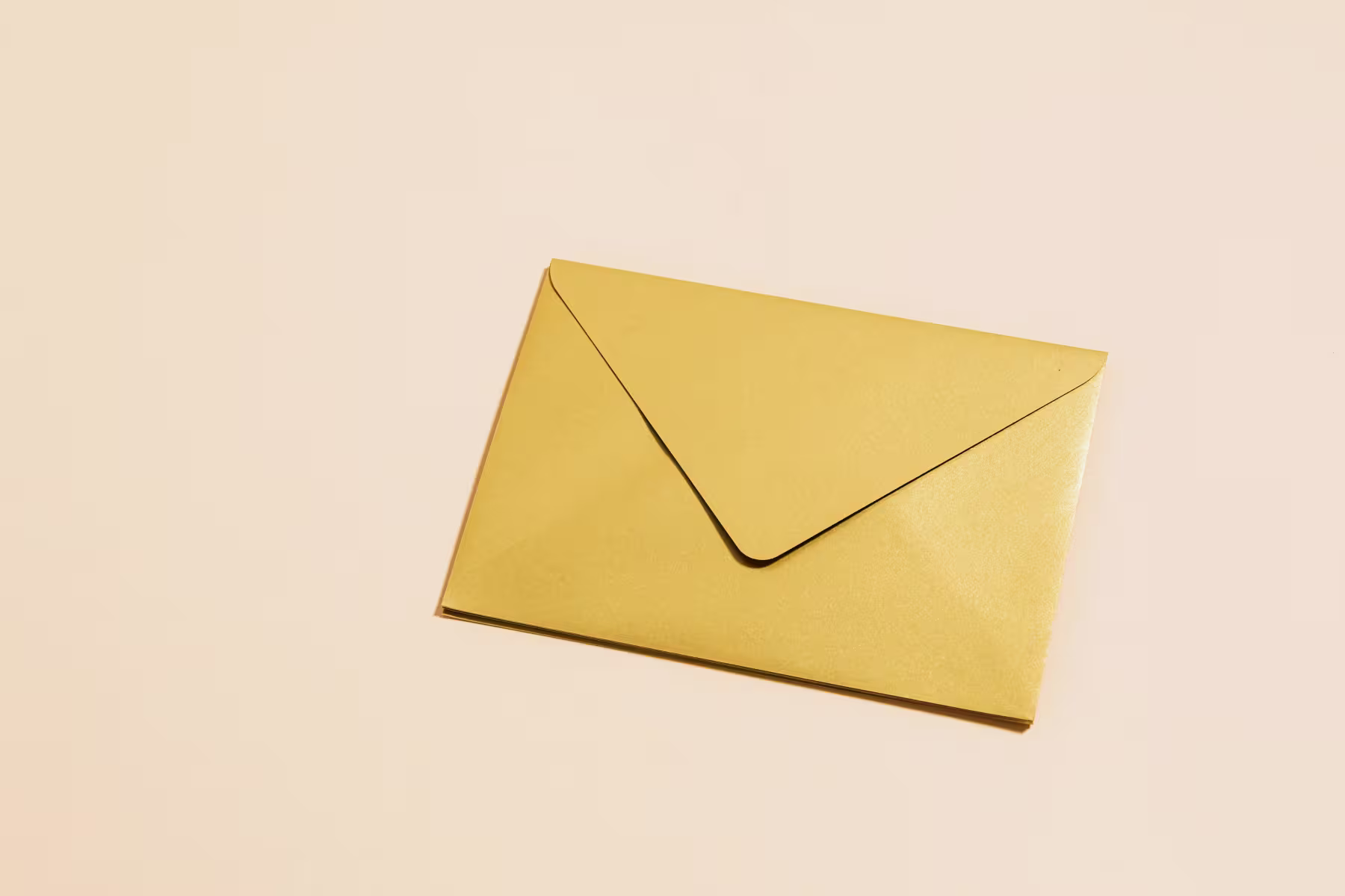 Une enveloppe jaune