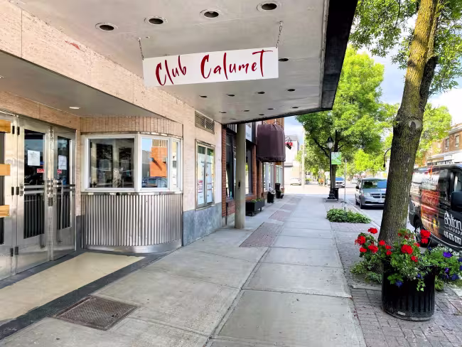 Photo de la devanture du Club Calumet