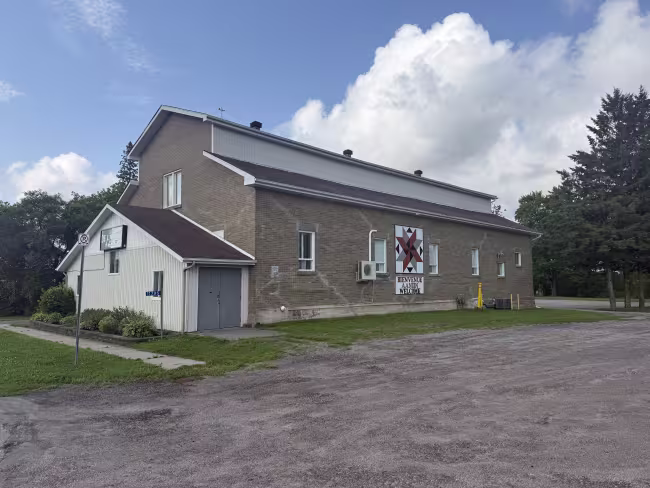 Photo de l'extérieur du Club de l'amitié de Verner